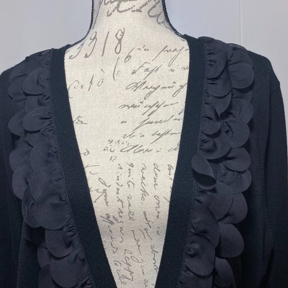 Beautiful Nine West Woman Scallop Petals Cardigan Plus Size 3X Black - Picture 3 of 6